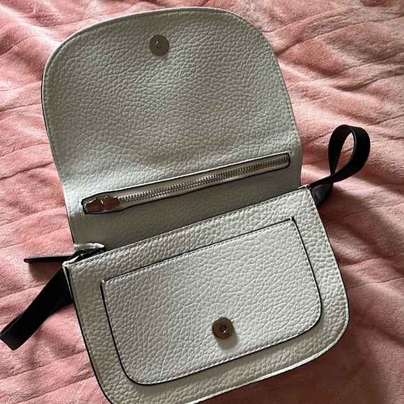 co-lab crossbody/shoulder purse - Picture 3 of 3